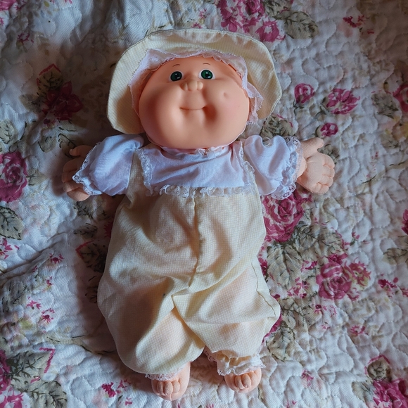 Adorable Vintage Cabbage Patch Kids Doll - Picture 7 of 7